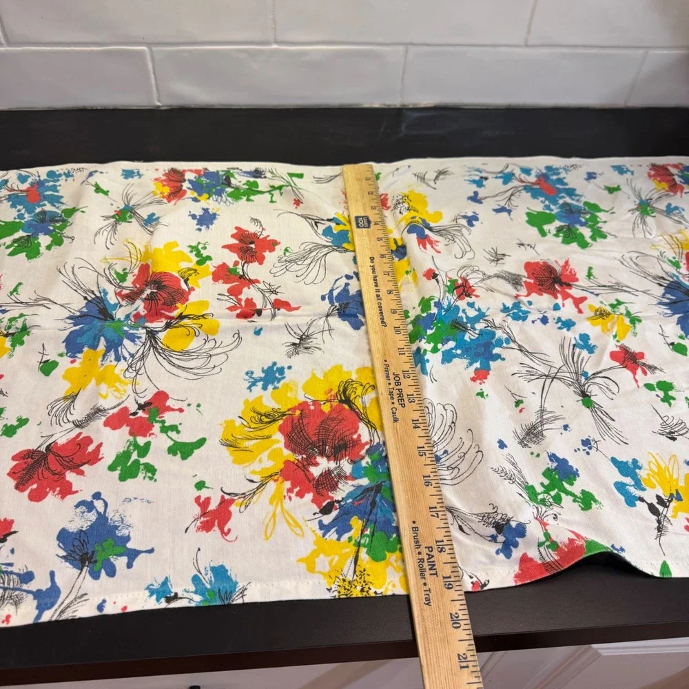 Vintage Floral Table Runner Home Decor 36x16 Multicolor MCM Retro Fabric